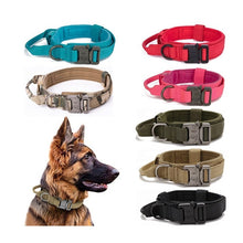 Load image into Gallery viewer, Collar Táctico de Nailon para Perros Medianos y Grandes - Estilo y Seguridad en un Solo Producto