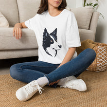 Carregar imagem no visualizador da galeria, Border Collie Portrait T-Shirt — Cute Black &amp; White Dog Graphic Tee
